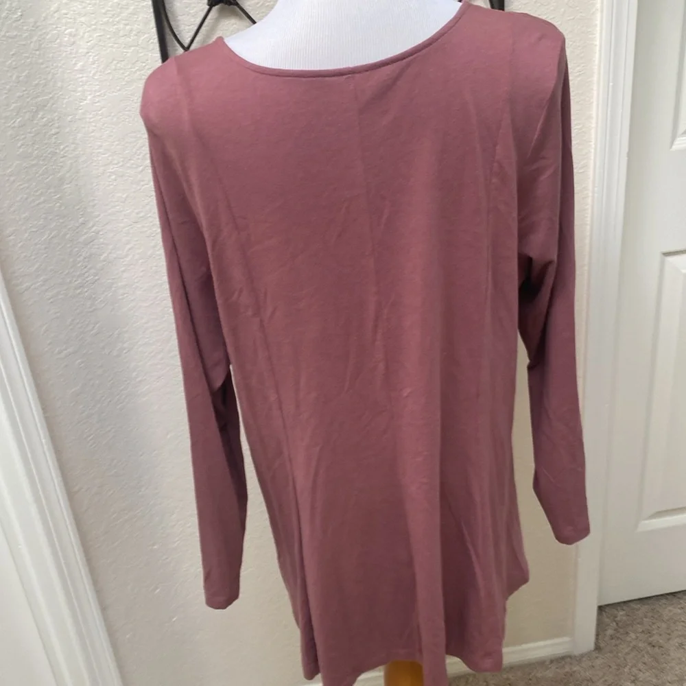 Like New Dusty Mauve Denim & Co Long Sleeve Tunic Top - Picture 3 of 3